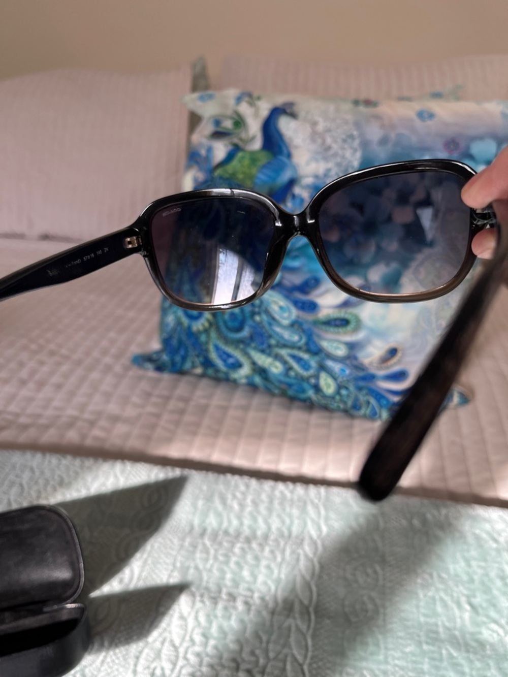 Coach Women's Navy Frame Sunglasses with Black Case - Picture 7 of 14